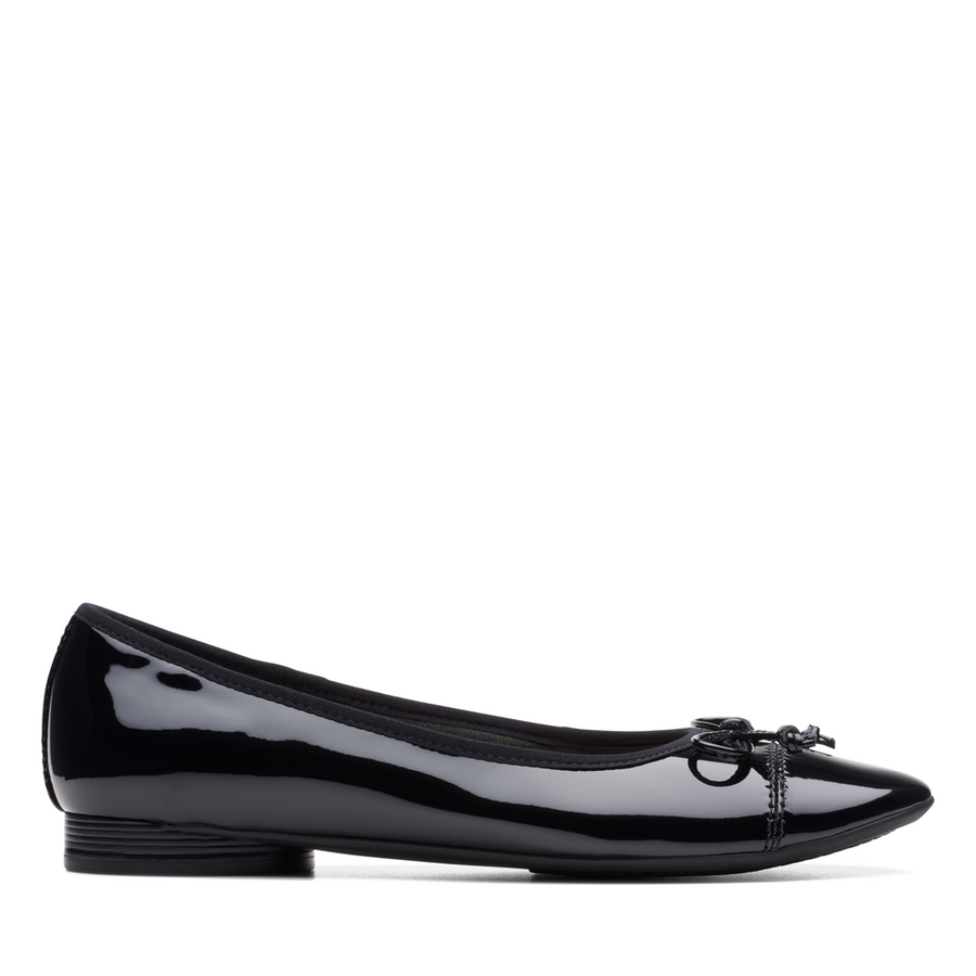 Clarks unstructured shops flats